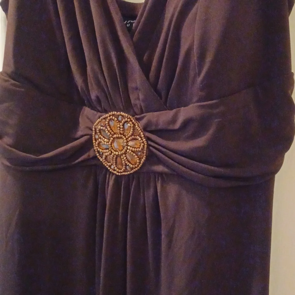 EnFocus Studio Plunge Neck Dress - Picture 5 of 6